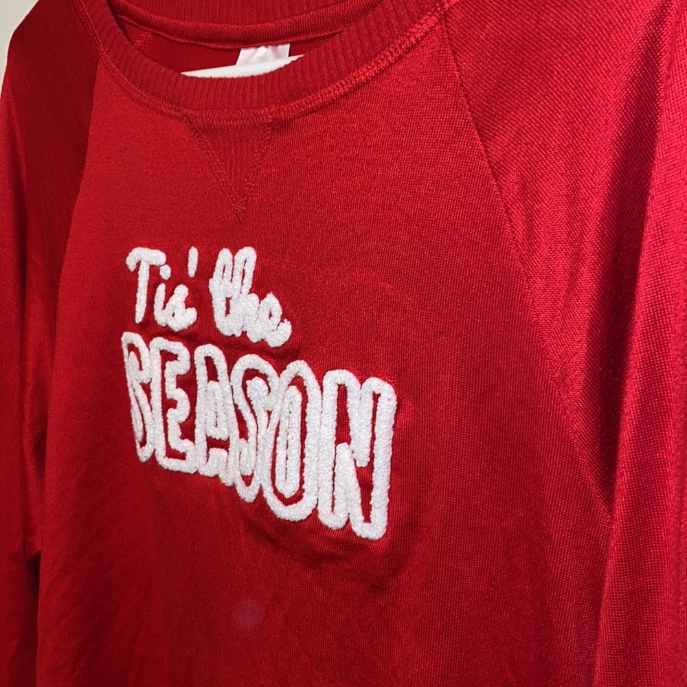 Secret Treasures Medium (8-10) Tis’ the Season Sleepwear Top - Picture 12 of 13